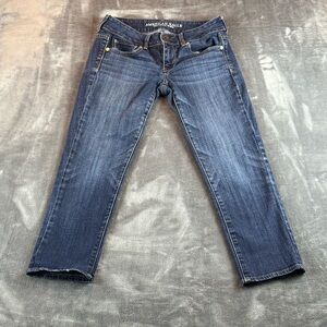 American Eagle Women's Jeans Artist Crop Stretch‎ Size 4 Regular Low Rise